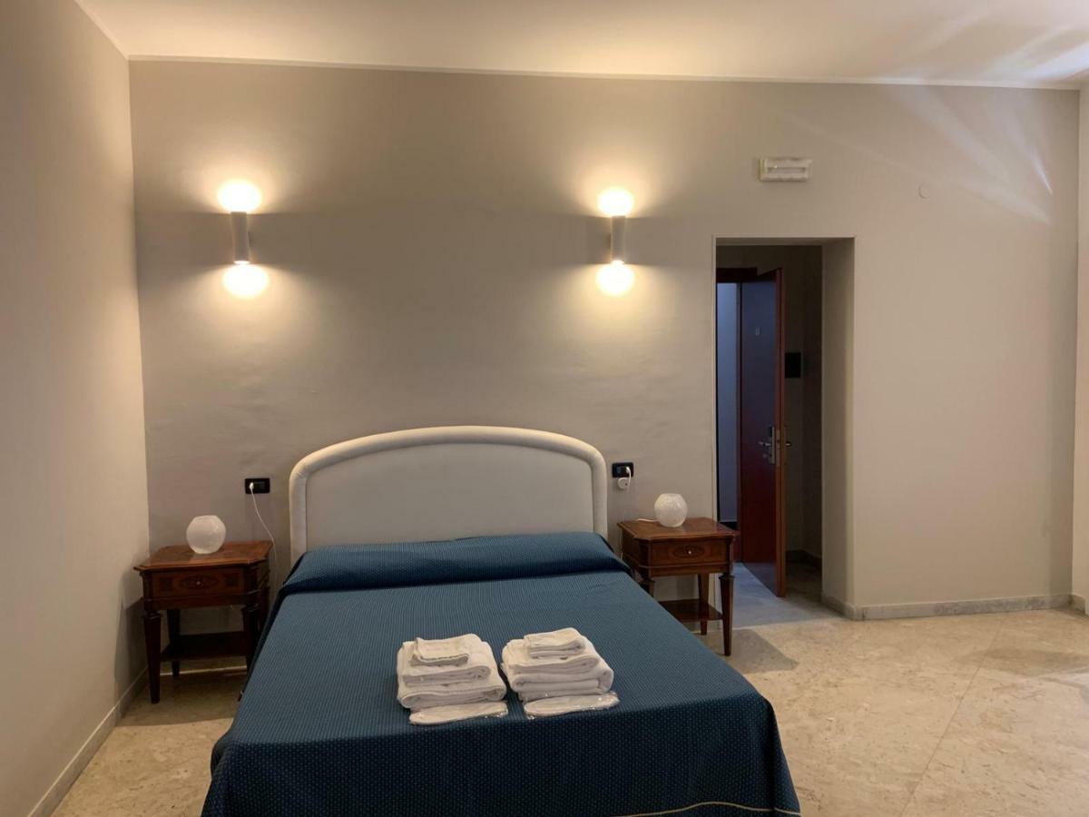 Hotel Lungomare Reggio di Calabria Exterior foto