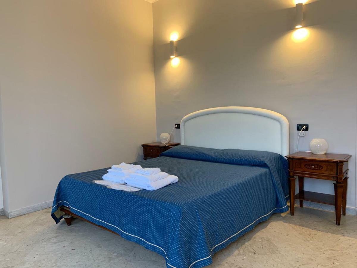 Hotel Lungomare Reggio di Calabria Exterior foto