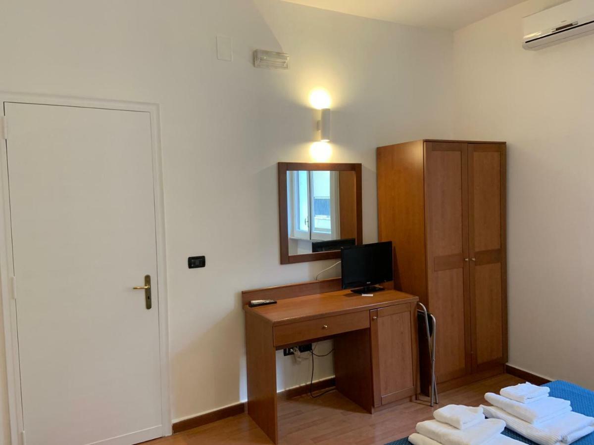 Hotel Lungomare Reggio di Calabria Exterior foto